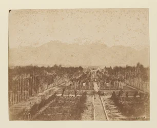 Teherán. Jardín del Nizamiyeh